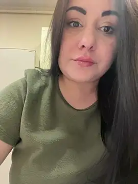 DaisyStreet online show from April 10, 2026, 8:54 am