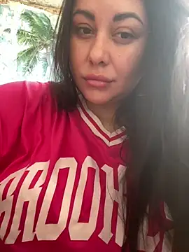 DaisyStreet online show from November 13, 2025, 9:46 am