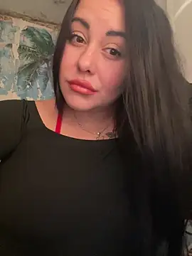 DaisyStreet online show from November 8, 2025, 6:55 pm