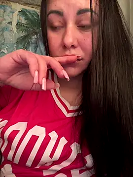 DaisyStreet online show from November 13, 2025, 9:51 pm