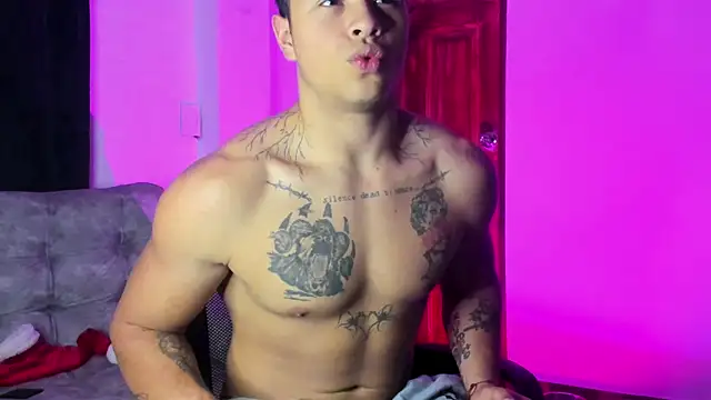 Snapshot of Dominic_Biker__ chatting on December 18, 2025, 12:27 am Dominic Biker online show from December 18, 2025, 12:27 am