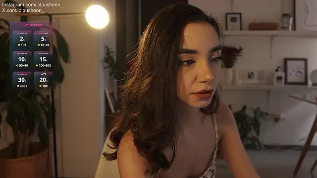 JulietteDee online show from February 3, 2026, 10:04 pm