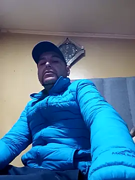 TrainedFinder5 online show from October 2, 2025, 4:38 am