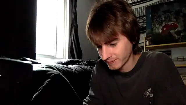 Snapshot of spicylaboi chatting on April 12, 2026, 5:05 pm spicylaboi online show from April 12, 2026, 5:05 pm