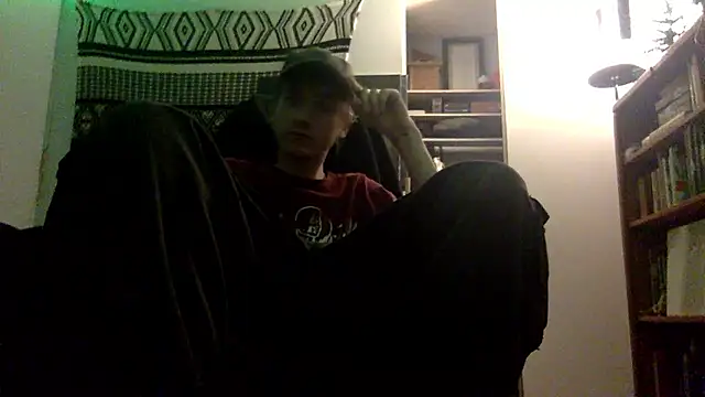 Snapshot of spicylaboi chatting on January 13, 2026, 2:21 pm spicylaboi online show from January 13, 2026, 2:21 pm