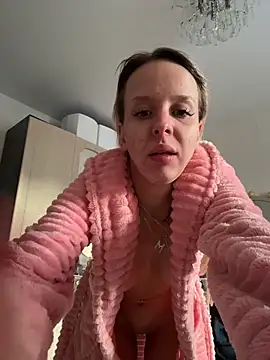 LikaCat online show from January 15, 2026, 3:43 am