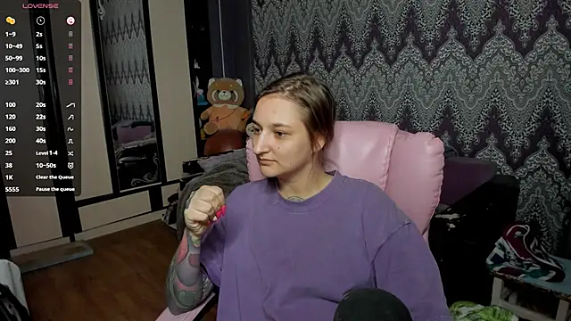 AlexRacc00n online show from February 1, 2025, 3:39 pm