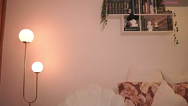 EmilyxRose - online show from February 9, 2025, 9:49 pm