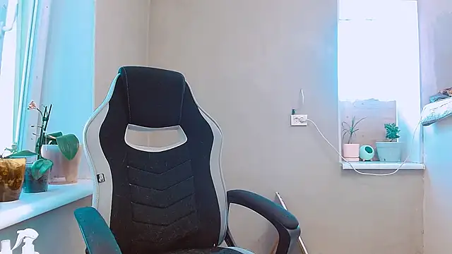 RosaJil online show from September 10, 2025, 2:16 pm