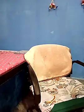 Snapshot of Gulabo-jaan chatting on March 31, 2026, 9:33 am Gulabo-jaan online show from March 31, 2026, 9:33 am