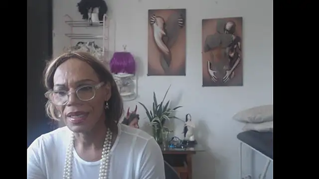 Snapshot of bardotbigcockts chatting on March 6, 2025, 6:59 pm bardotbigcockts online show from March 6, 2025, 6:59 pm