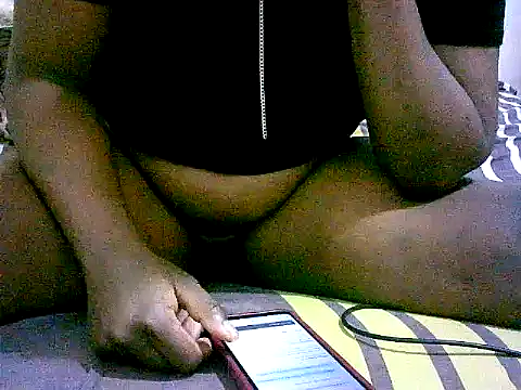 honeypotsweet online show from November 18, 2025, 9:34 am