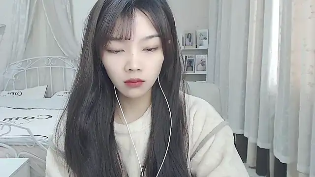 Snapshot of Jenny-Z chatting on December 16, 2025, 2:27 am Jenny-Z online show from December 16, 2025, 2:27 am