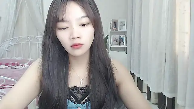 Snapshot of Jenny-Z chatting on October 31, 2025, 1:46 am Jenny-Z online show from October 31, 2025, 1:46 am