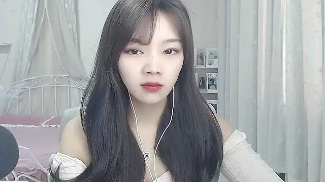 Snapshot of Jenny-Z chatting on February 10, 2026, 2:10 am Jenny-Z online show from February 10, 2026, 2:10 am