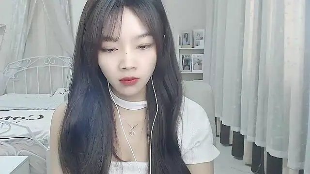 Snapshot of Jenny-Z chatting on December 2, 2025, 2:12 am Jenny-Z online show from December 2, 2025, 2:12 am