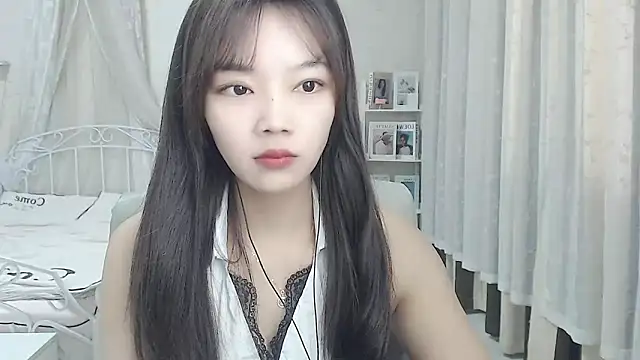 Snapshot of Jenny-Z chatting on October 25, 2025, 1:49 am Jenny-Z online show from October 25, 2025, 1:49 am