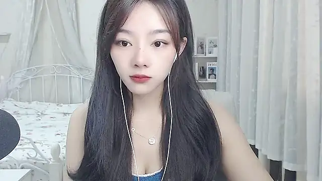 Snapshot of Jenny-Z chatting on June 13, 2026, 1:47 am Jenny-Z online show from June 13, 2026, 1:47 am