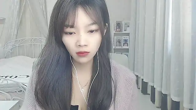 Snapshot of Jenny-Z chatting on November 30, 2025, 2:12 am Jenny-Z online show from November 30, 2025, 2:12 am