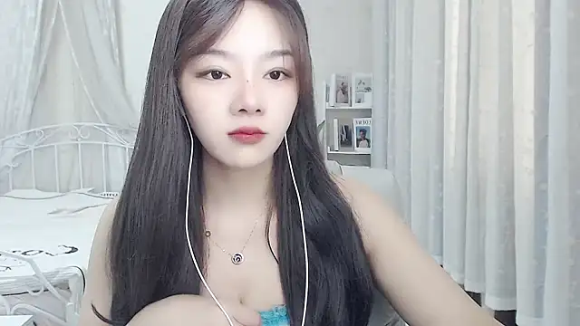 Snapshot of Jenny-Z chatting on June 26, 2026, 1:44 am Jenny-Z online show from June 26, 2026, 1:44 am