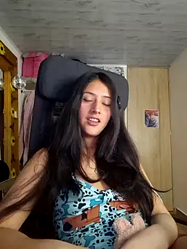 Snapshot of mari_mar69 chatting on July 17, 2026, 9:50 am mari mar69 online show from July 17, 2026, 9:50 am