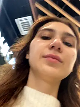 Snapshot of QuitieLia chatting on November 8, 2025, 8:18 am QuitieLia online show from November 8, 2025, 8:18 am