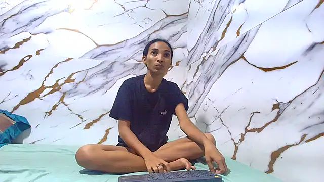 luciana daza online show from May 22, 2026, 4:43 am