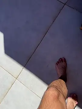 cagoulegrosse online show from February 9, 2025, 2:18 pm