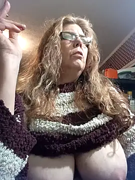 Snapshot of katybell1 chatting on March 5, 2025, 11:49 pm katybell1 online show from March 5, 2025, 11:49 pm