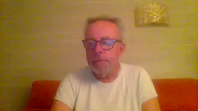 tuggy59 online show from March 4, 2026, 5:04 am