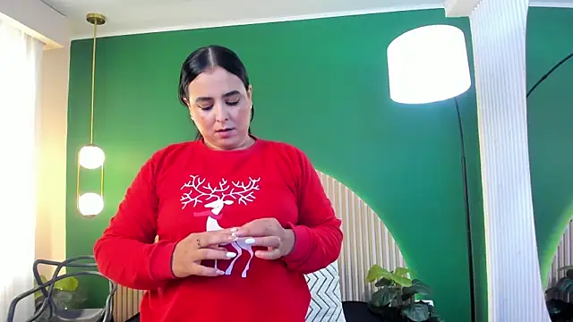 Snapshot of taylor_bennet chatting on December 16, 2025, 11:47 am taylor bennet online show from December 16, 2025, 11:47 am