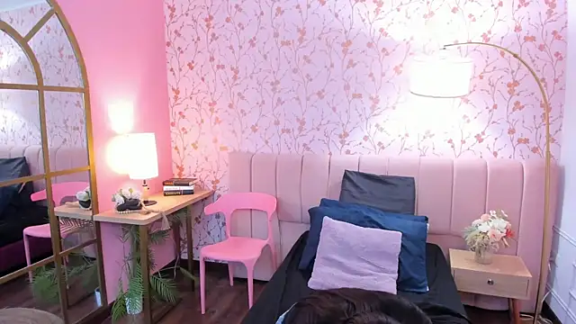 Snapshot of taylor_bennet chatting on February 10, 2026, 11:53 am taylor bennet online show from February 10, 2026, 11:53 am