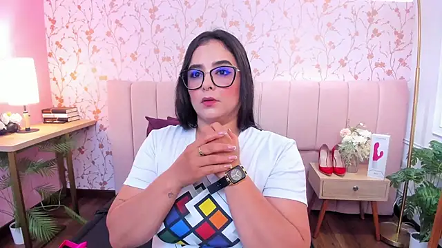 Snapshot of taylor_bennet chatting on February 15, 2026, 12:26 pm taylor bennet online show from February 15, 2026, 12:26 pm