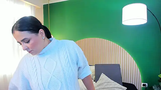 Snapshot of taylor_bennet chatting on December 19, 2025, 11:45 am taylor bennet online show from December 19, 2025, 11:45 am