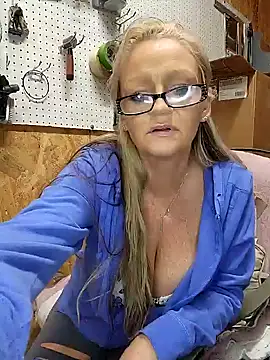 Snapshot of Southern_Bella chatting on December 5, 2024, 12:17 pm Southern Bella online show from December 5, 2024, 12:17 pm