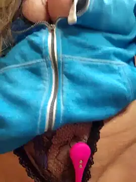 Snapshot of Southern_Bella chatting on February 2, 2025, 7:57 pm Southern Bella online show from February 2, 2025, 7:57 pm