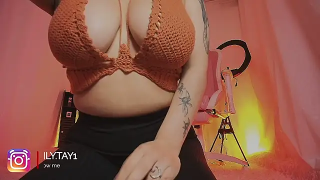 lili taylor online show from February 5, 2026, 4:25 pm