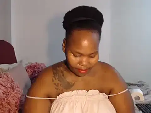 Real1SweetQueen online show from October 7, 2025, 6:20 pm