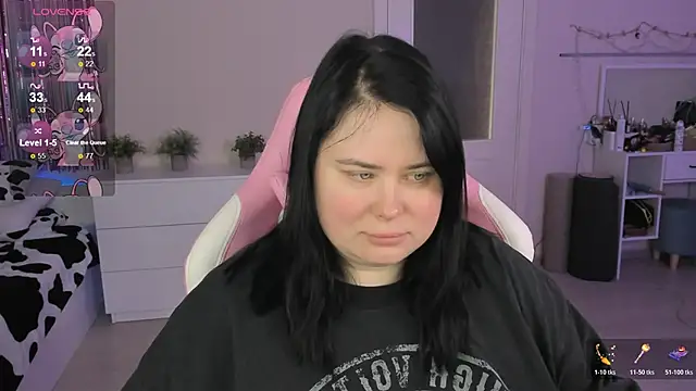 Akemi BBW online show from May 19, 2026, 8:32 am