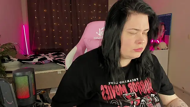 Akemi BBW online show from September 21, 2025, 4:12 pm