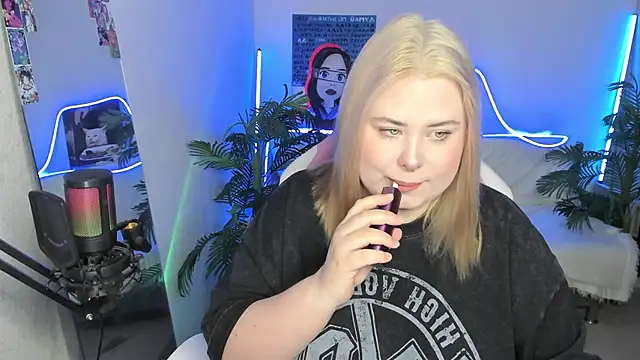 Akemi BBW online show from March 20, 2025, 7:46 pm