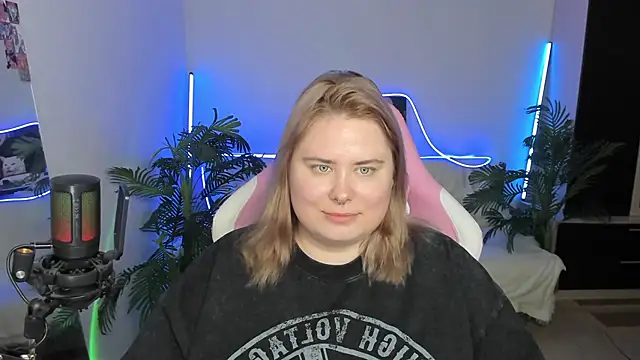 Akemi BBW online show from March 14, 2025, 11:12 am