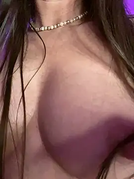 Snapshot of karrola chatting on March 20, 2025, 9:56 pm karrola online show from March 20, 2025, 9:56 pm