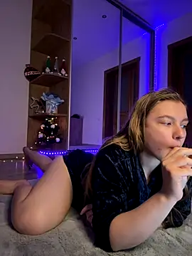 Snapshot of freiiaflower chatting on December 4, 2025, 9:47 pm freiiaflower online show from December 4, 2025, 9:47 pm