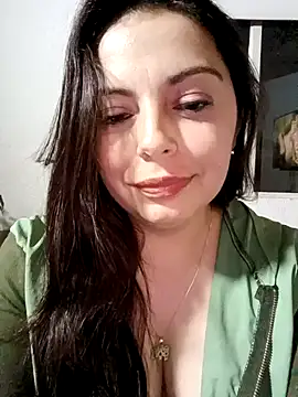 Snapshot of seherlatin chatting on February 24, 2025, 11:41 pm seherlatin online show from February 24, 2025, 11:41 pm