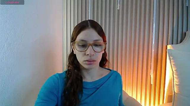 Snapshot of Katy_Van chatting on May 24, 2026, 8:53 pm Katy Van online show from May 24, 2026, 8:53 pm