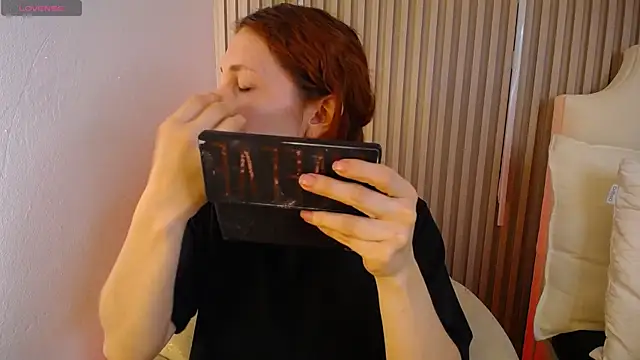 Katy Van online show from April 9, 2026, 8:48 pm