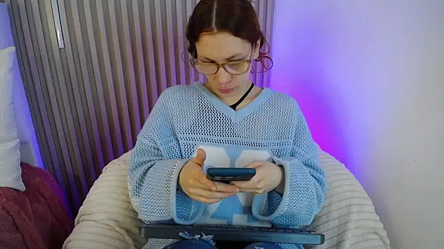 Snapshot of Katy_Van chatting on May 14, 2026, 8:50 pm Katy Van online show from May 14, 2026, 8:50 pm