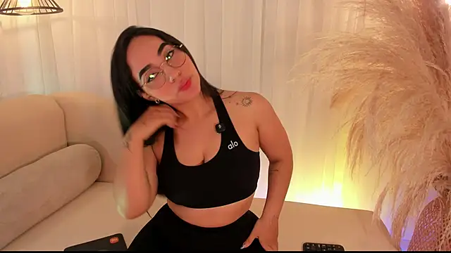 Snapshot of anniesweet02 chatting on October 10, 2025, 10:54 pm anniesweet02 online show from October 10, 2025, 10:54 pm