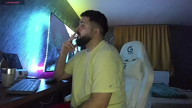 Eduu2322 online show from January 7, 2026, 10:26 pm